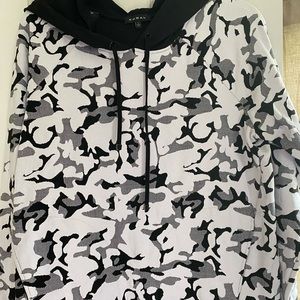 Koral Black and white Camo pullover